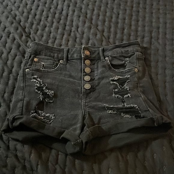 American Eagle black torn denim super hi rise shortie - 4 - Picture 1 of 4